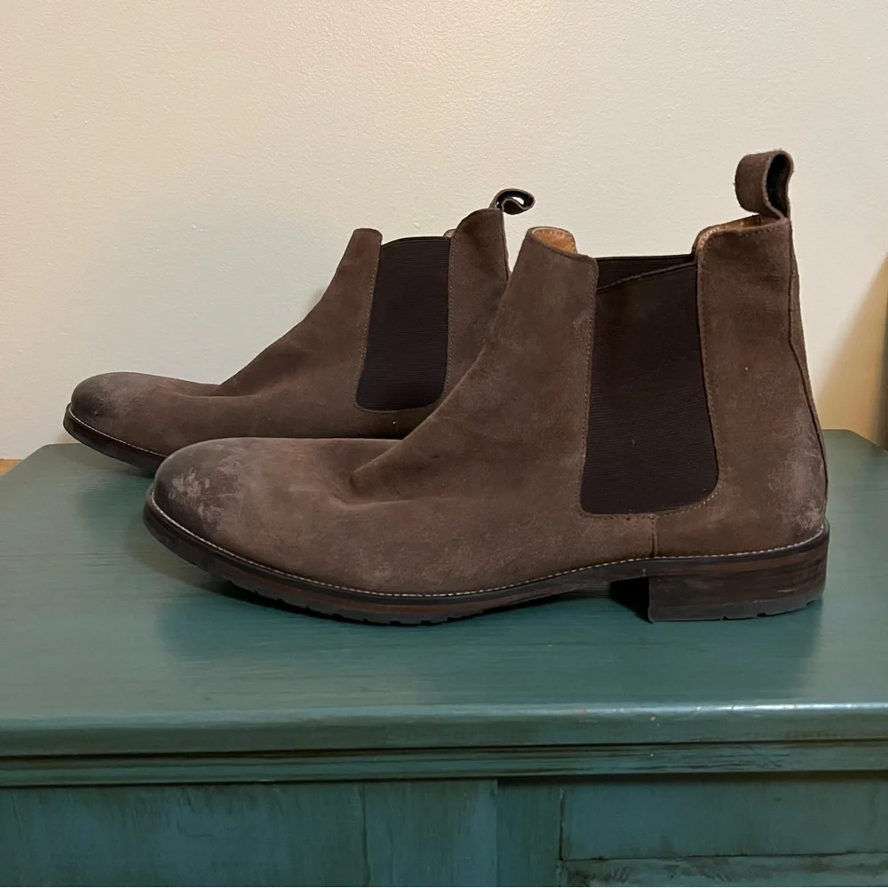 Vintage Foundry Co.‎ Suede Brown Chelsea Boots - Size 12